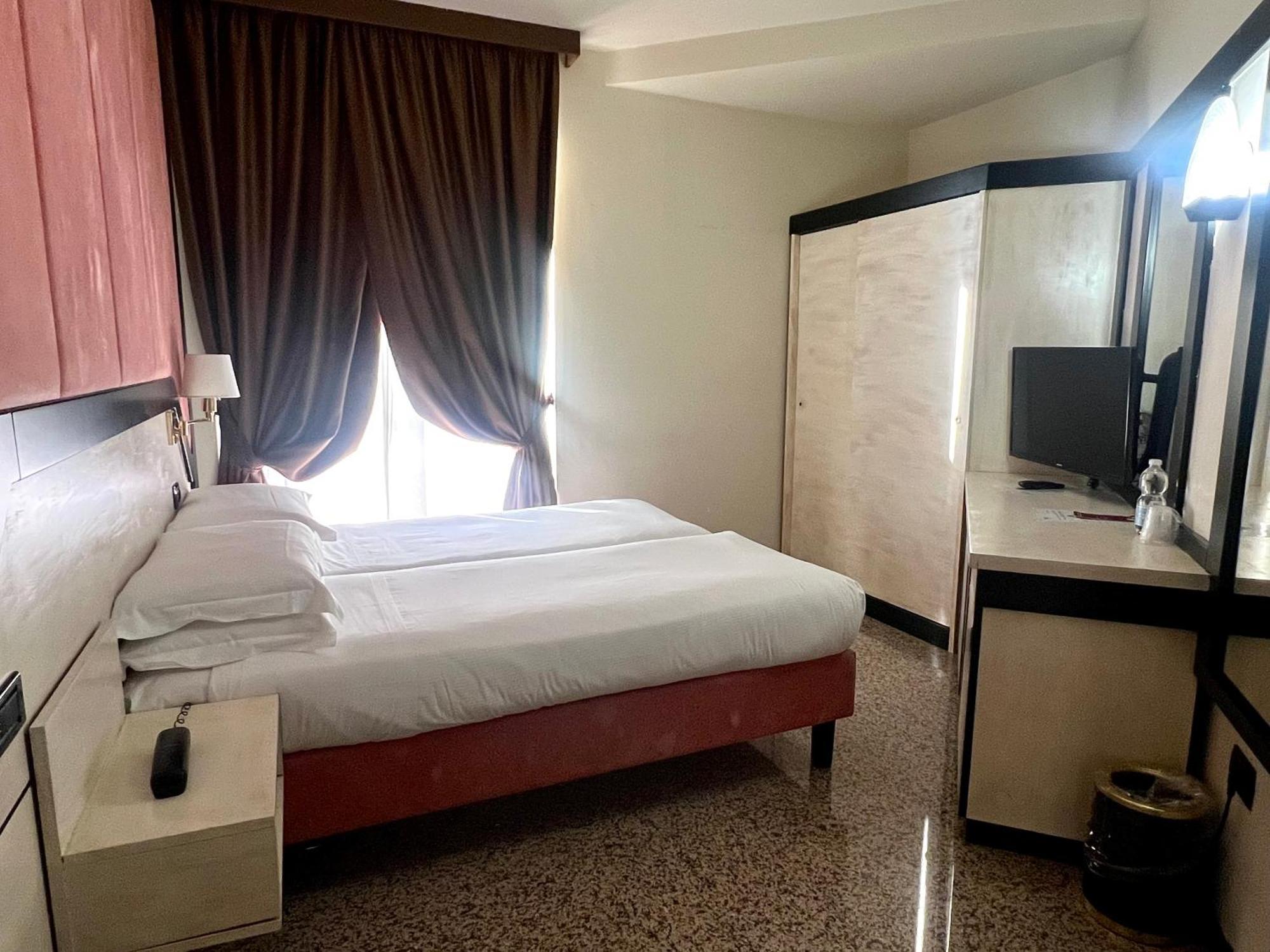 Corbetta Hotel Diamante מראה חיצוני תמונה