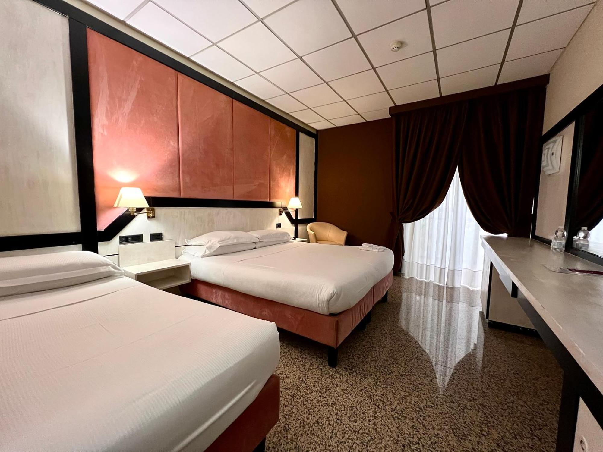 Corbetta Hotel Diamante מראה חיצוני תמונה